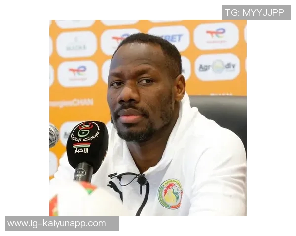 塞内加尔主帅强调全体民众希望马内继续为国家队效力