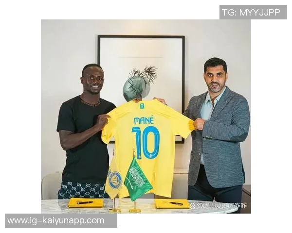 塞内加尔主帅强调全体民众希望马内继续为国家队效力